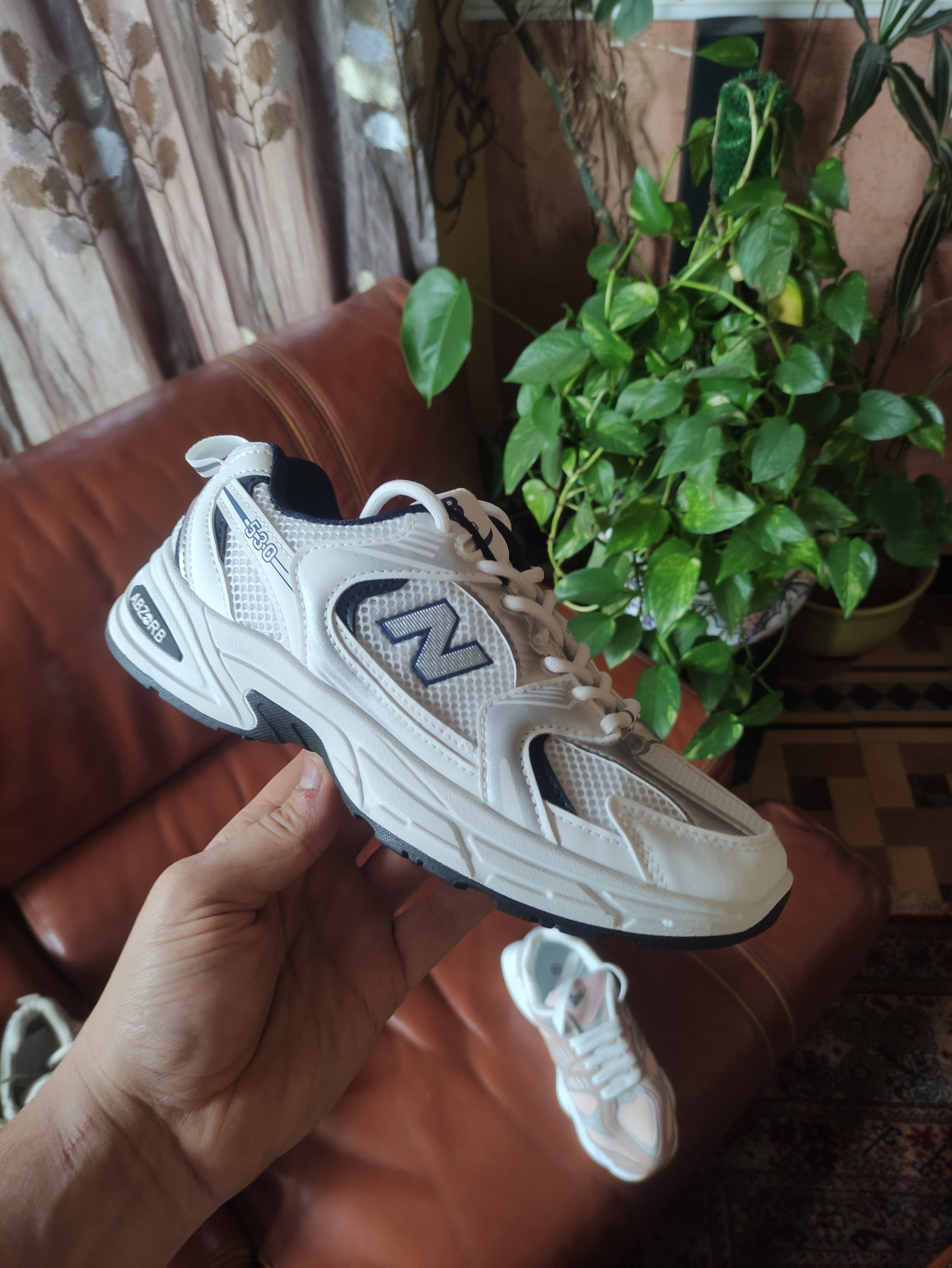 New Balance 530 White & Silver